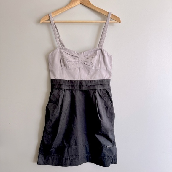 Wilfred Mini Colorblock Dress - Picture 1 of 5